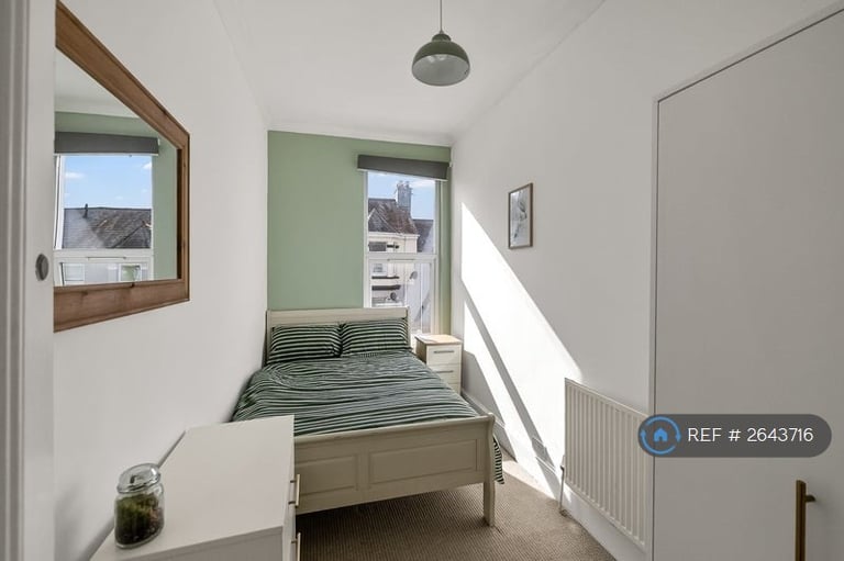 1 bedroom in Welbeck Avenue, Plymouth, PL4 (#2643716)