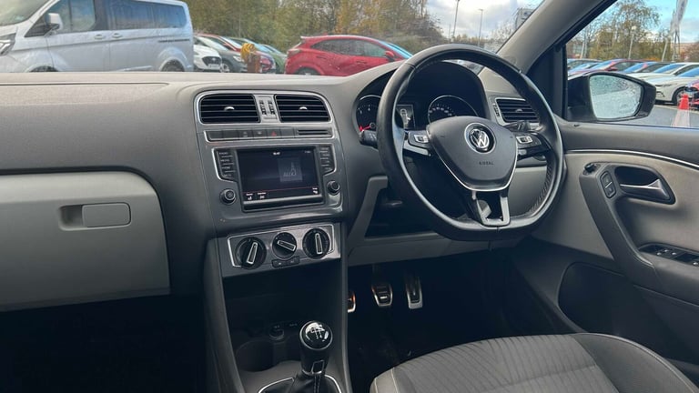 2015 Volkswagen Polo 1.2 TSI SE Design 5dr Hatchback Petrol Manual
