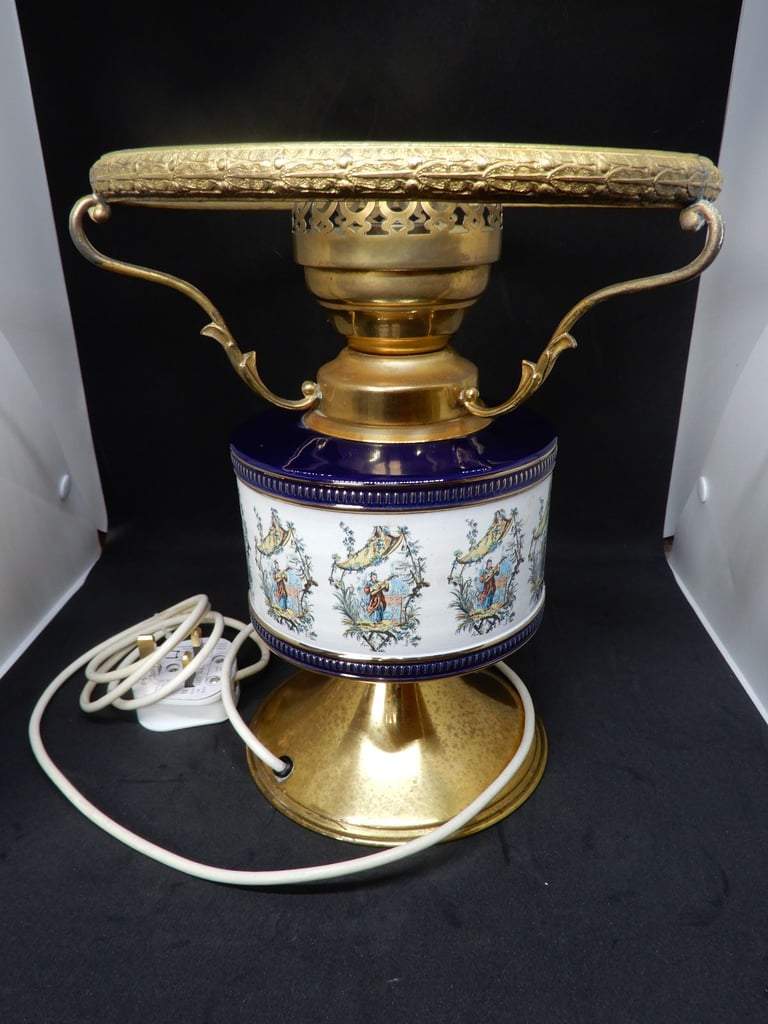 Antique Table lamp Porcelain and brass with opaline lampshade