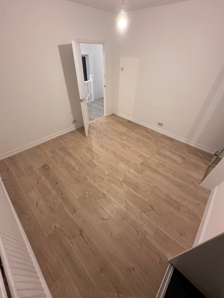 2 bedroom flat 