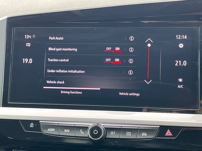  Vauxhall Grandland 1.5 Turbo D Elite Suv 5dr Diesel Auto Euro 6 s/s 130 Ps