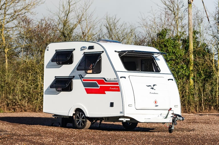 Freedom Wayfarer Quad - Small family caravan for four with bathroom