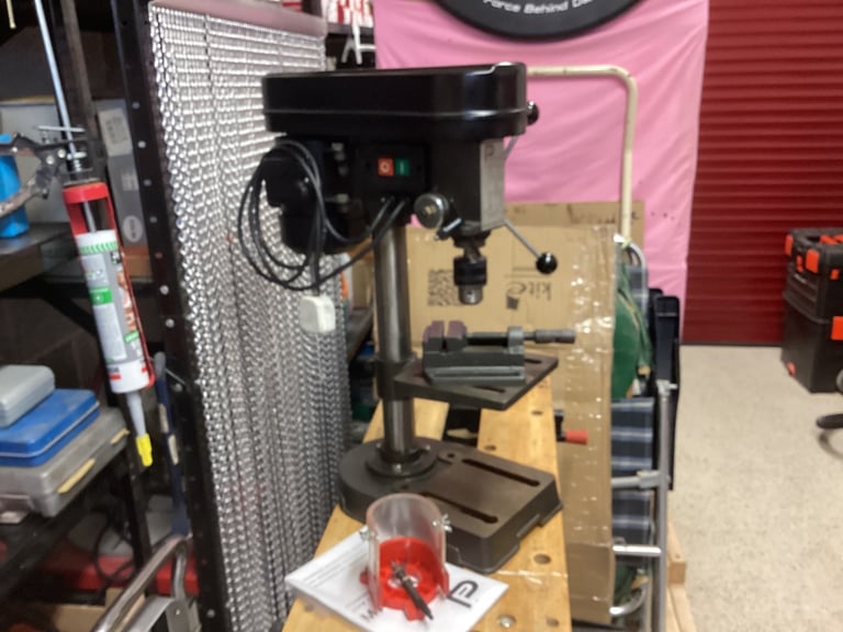 BENCH DRILLING MACHINE