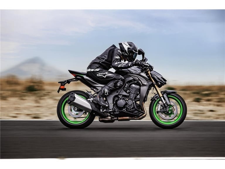 2025 Kawasaki Z1100 SE, Available to order.