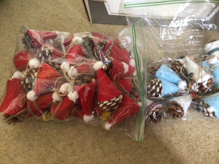 Bundle of pine cone Christmas gonks tree decorations