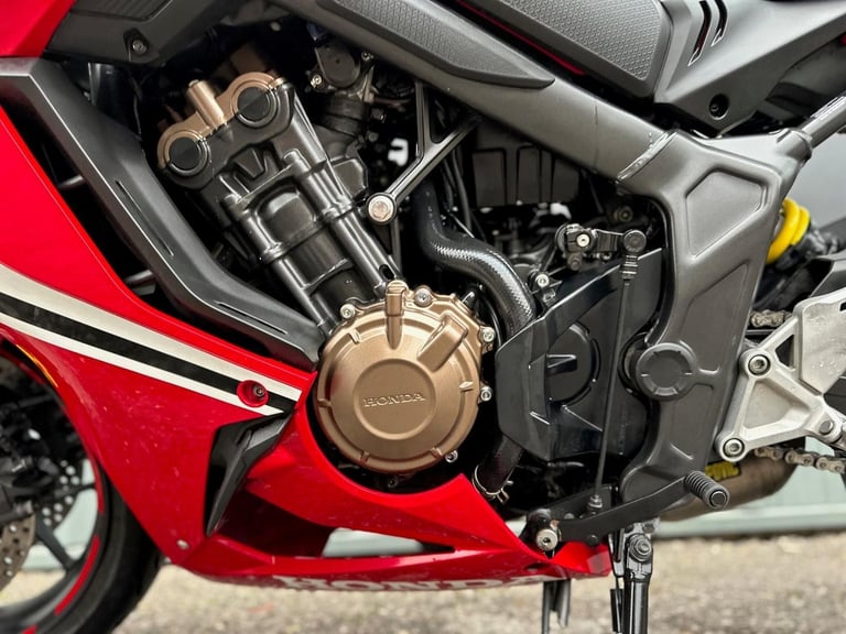 Stunning 2019/19 Honda CBR650R Motorcycle 