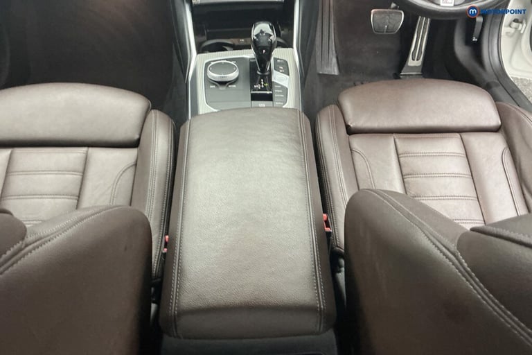 2021 BMW 3 Series 330e M Sport 4dr Step Auto SALOON PETROL/ELECTRIC Automatic