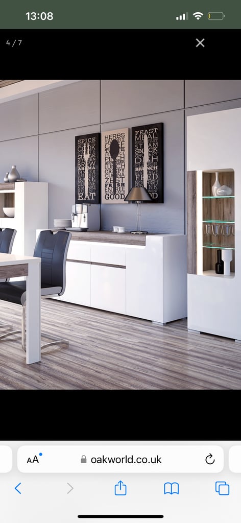 Bought for £600 Large oak sideboard - 190cm lengthways Color white/oak