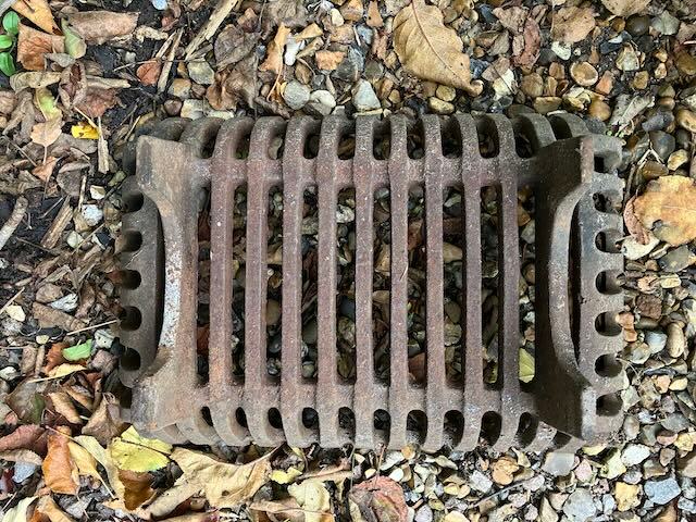 Fire grate or log pit 