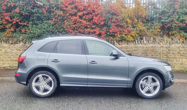 Audi Q5 Automatic S Line Quattro ULEZ FREE Long MOT Superb Car