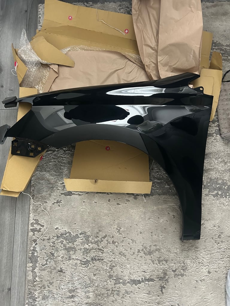 Passenger side wing LC9X VW Polo 2016