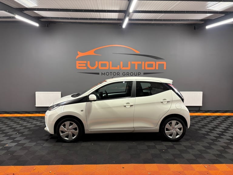 2018 Toyota AYGO 1.0 VVT-i X-Play 5dr HATCHBACK Petrol Manual