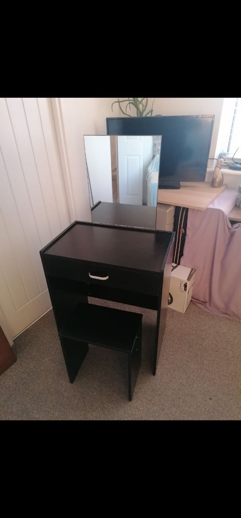 Dressing table with mirror and chair 