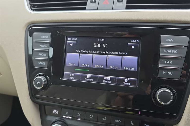 2014 Skoda Octavia 1.4 TSI Elegance Hatchback 5dr Petrol Manual Euro 5 (s/s) (140 ps) Hatchback P...