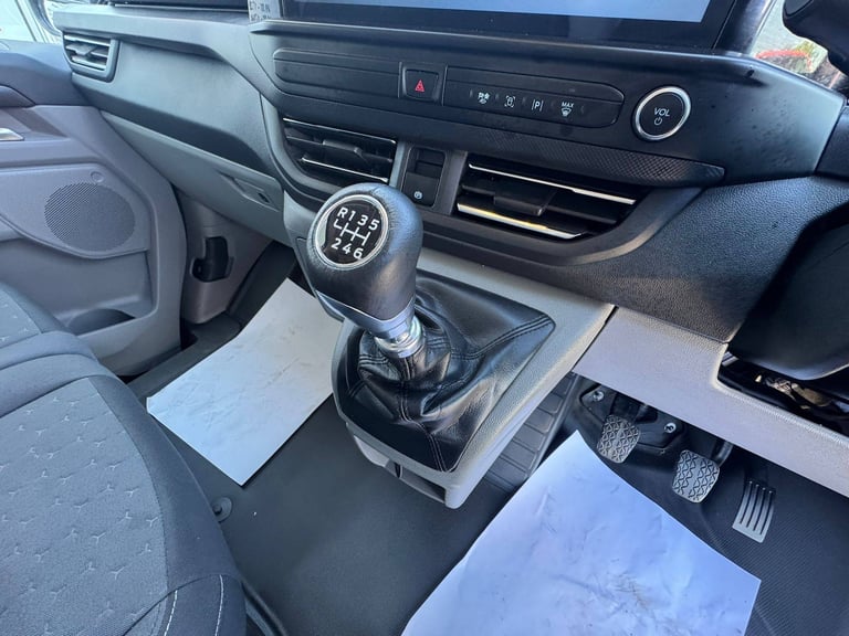 2024 Ford Transit Custom 2.0 EcoBlue 136ps L2 H1 Limited Panel Van DIESEL Manual