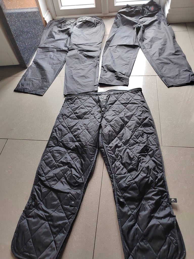 East London Motorcycle Clothing – ALL TYPES – SEE PHOTOS – EAST LONDON - 729