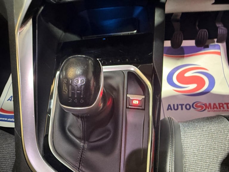 2019 Peugeot 3008 1.2 PureTech Allure Euro 6 (s/s) 5dr HATCHBACK Petrol Manual