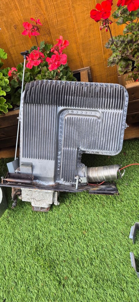 CARVER TRUMATIC SLP3002 gas heater for camper caravan motorhome.
