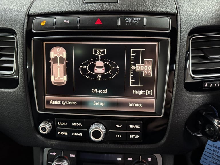 2015 Volkswagen Touareg 3.0 TDI V6 BlueMotion Tech R-Line Tiptronic 4WD Euro 6 (s/s) 5dr ESTATE D...