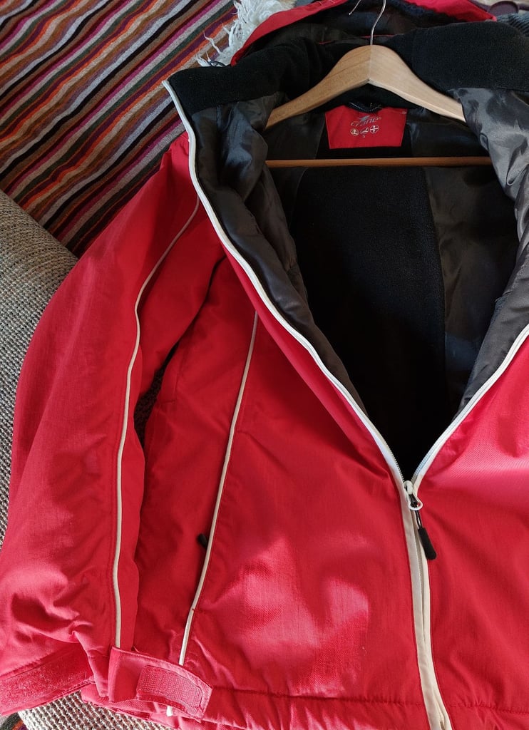 Crane Ski/ Snow Boarding Jacket women’s size 8- 10