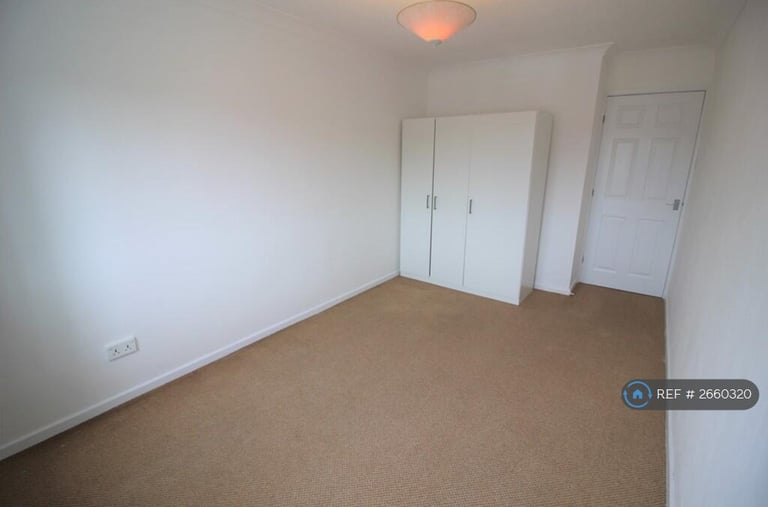 2 bedroom flat in St. Marys Court, Hollingworth, Hyde, SK14 (2 bed) (#2660320)
