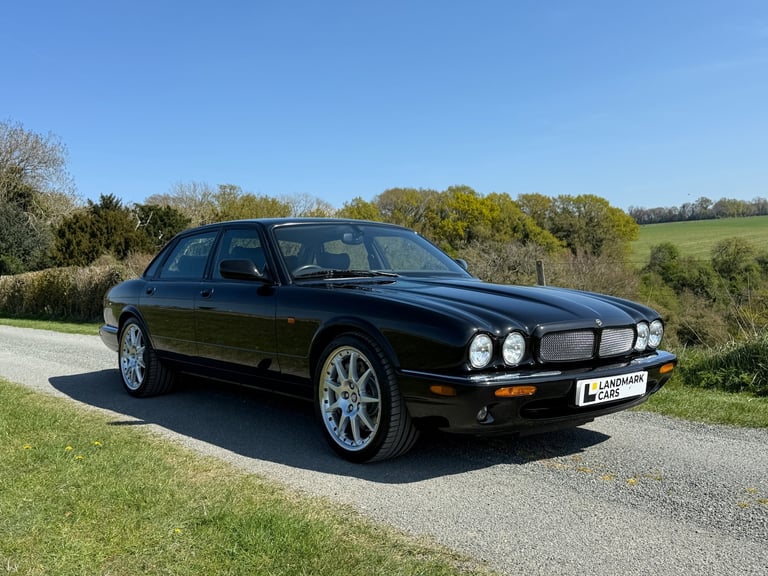 image for 2002/51 JAGUAR XJR 100 SUPERCHARGED / ONE OF 82 IN THE UK / TWO OWNERS FROM NEW 