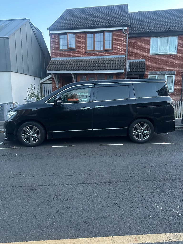 Nissan elgrand for sale