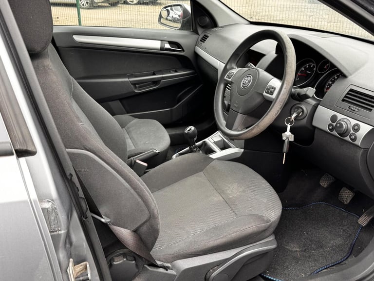 2009 Vauxhall Astra 1.6i 16V Club [115] 5dr HATCHBACK PETROL Manual