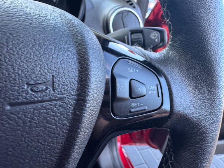 2017 Ford Ka+ 1.2 Ti-VCT Zetec Euro 6 5dr HATCHBACK Petrol Manual