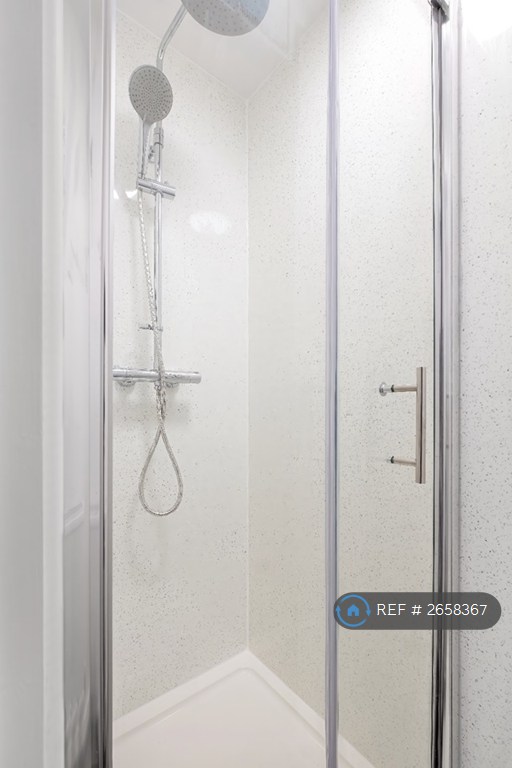 Studio flat in Norburn, Bretton, Peterborough, PE3 (#2658367)