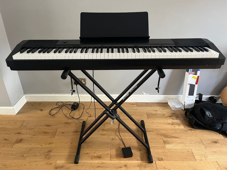 Large Casio Keyboard, 88 keys, CDP-130