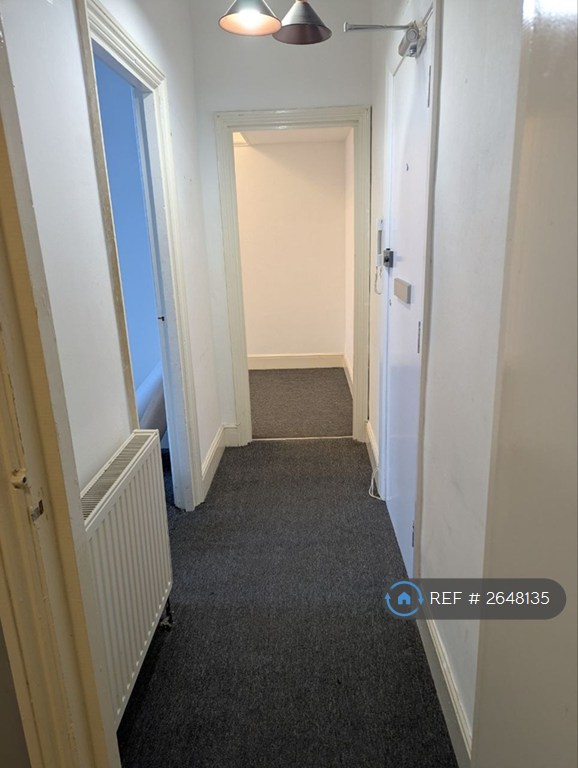 1 bedroom flat in Cromwell Road, Hove, BN3 (1 bed) (#2648135)