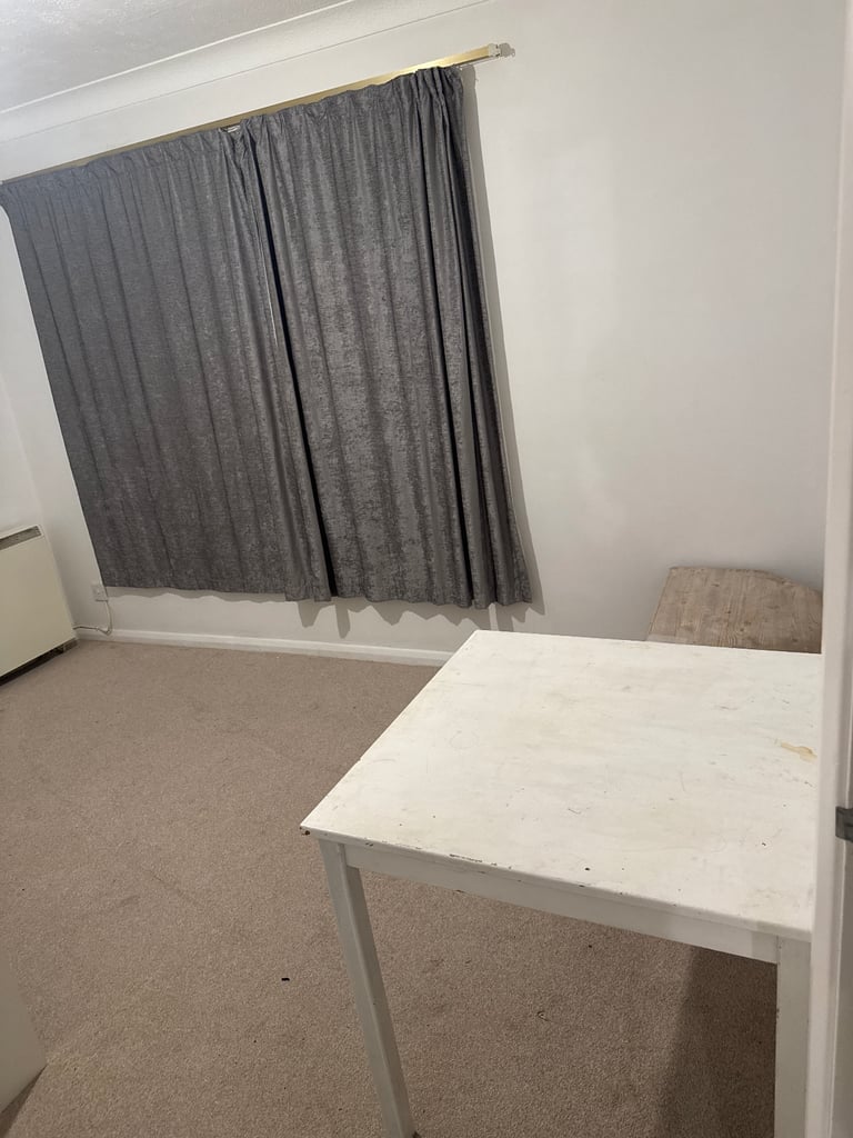 Single Bedroom