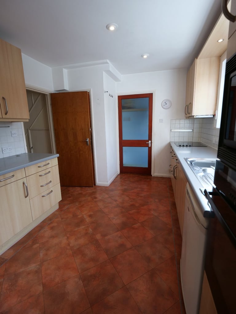 3 Bedroom Furnished Semi Detached House - Barton, CB23 7AX