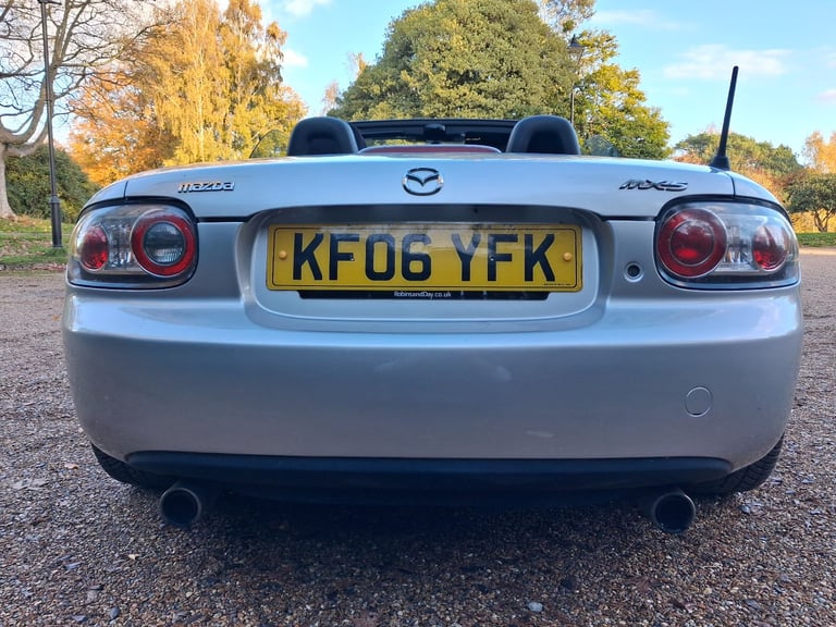 MK3 Mazda MX-5 Convertible 2006 - 2 litre engine 158bhp - Ulez Free Bargin! MOT (no advisories)