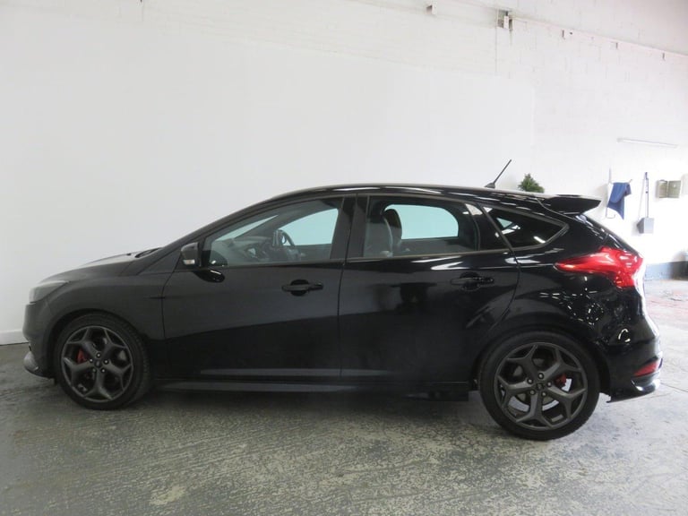 FORD FOCUS 2.0 TDCi ST-2 Euro 6 (s/s) 5dr 2017