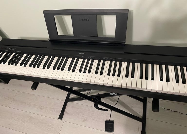 Full Size Yamaha Keyboard for Sale