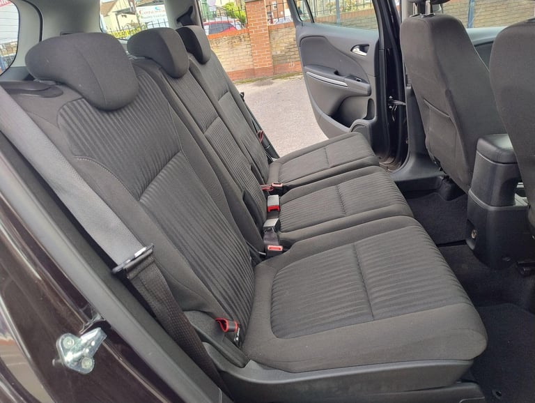 2014 Vauxhall Zafira Tourer 2.0 CDTi Exclusiv Auto Euro 5 5dr MPV Diesel Automatic