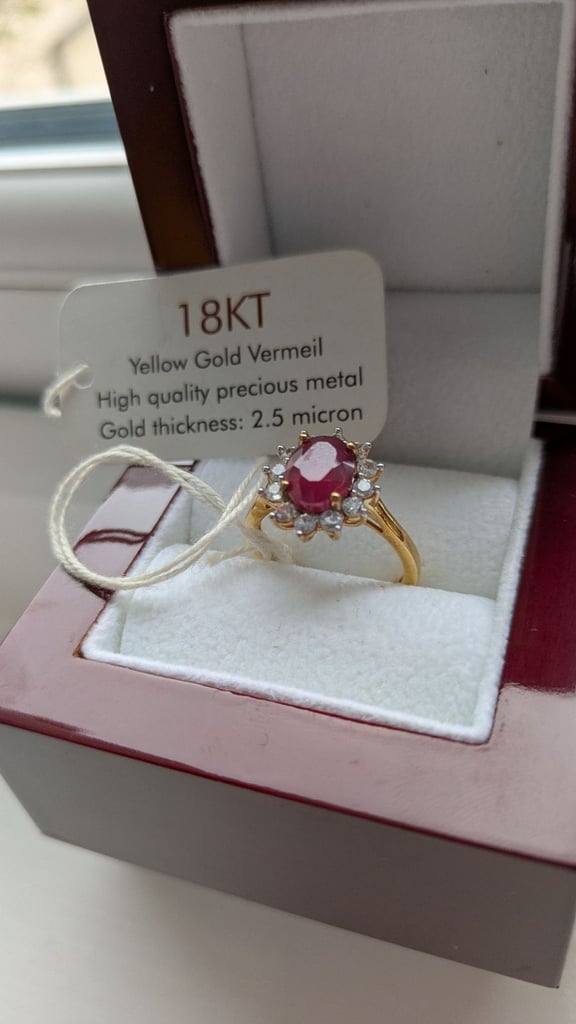 Great looking ring size N box not included pick up bathgate only 