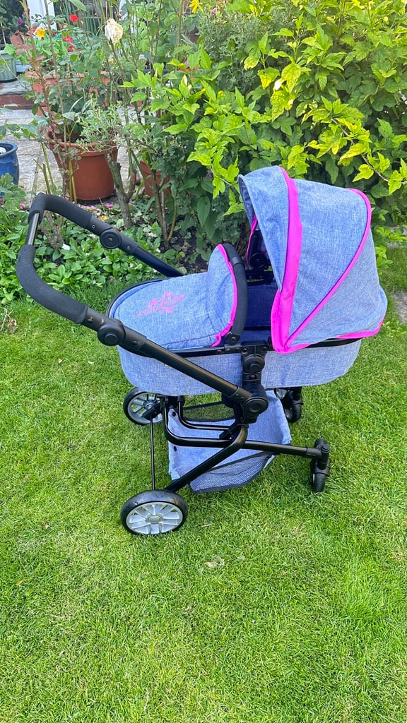 Big Doll pram reborn pushchair.selling for friend. in Sutton