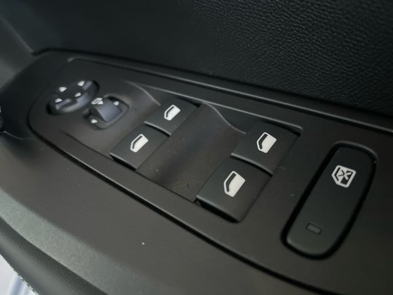 2024 Peugeot 2008 1.2 PureTech 130 GT 5dr EAT8 Estate Petrol Automatic