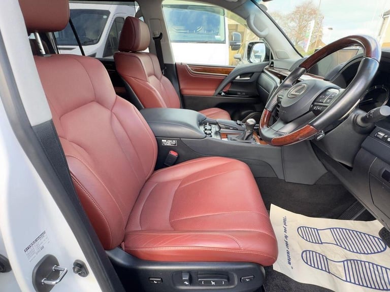 2024 Lexus LX LX570 5.7 V8 Automatic 4X4 8 seats 5dr Petrol Automatic