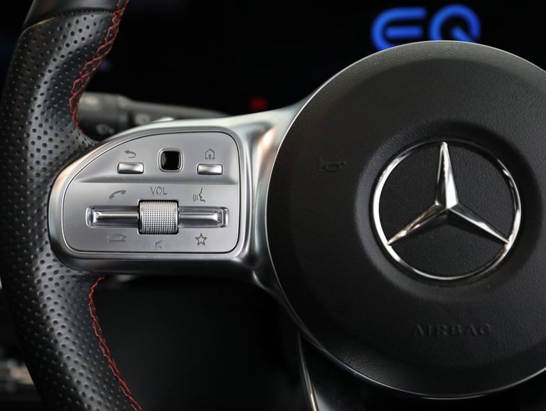 2022 Mercedes-Benz EQA EQA 300 66.5kWh AMG Line (Premium) SUV 5dr Electric Auto 4MATIC (228 ps) E...