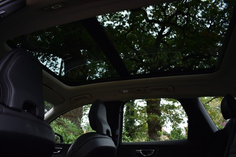 2021 Volvo XC60 B5 INSCRIPTION+Panoramic Sunroof Estate Petrol/Ele Automatic