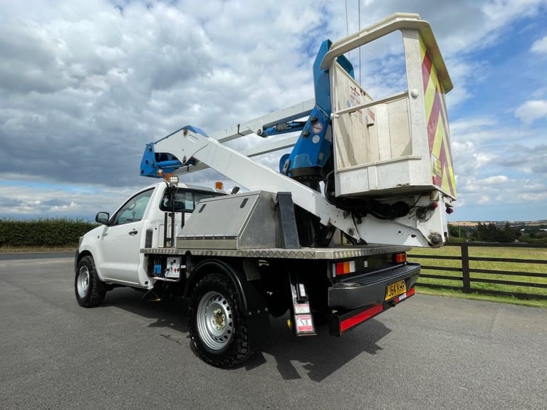 2014 Toyota Hilux 2.5 ACTIVE 4X4 D-4D S/C 142 BHP CHERRY PICKER CPL A314 77K + VAT  PICKUP Diesel...