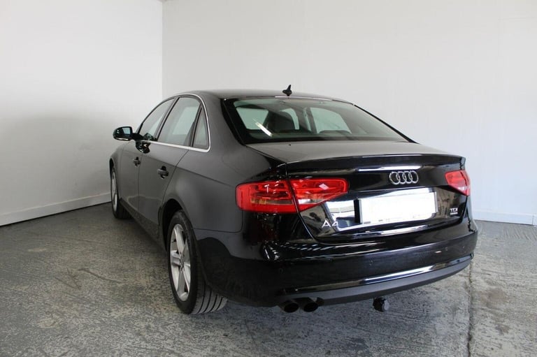 AUDI A4 2.0 TDI SE Technik quattro Euro 5 (s/s) 4dr 2013