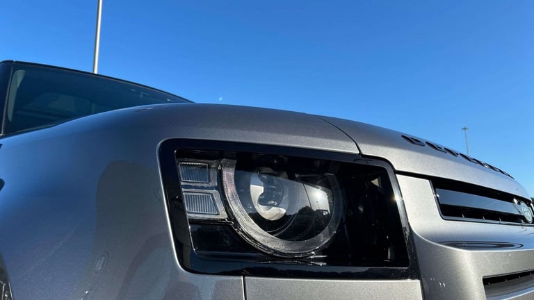 2024 Land Rover Defender 3.0 D300 X-Dynamic HSE 90 3dr Auto ESTATE DIESEL Automatic