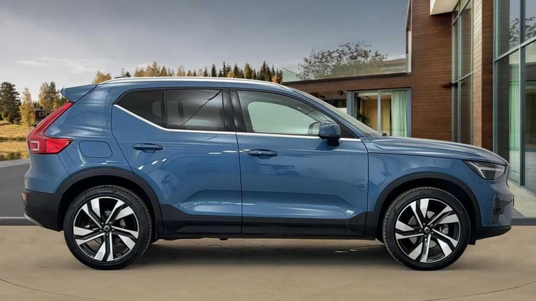 2025 Volvo XC40 2.0 B4 MHEV Ultra Bright DCT Auto Euro 6 (s/s) 5dr ESTATE Petrol/Electric Hybrid ...