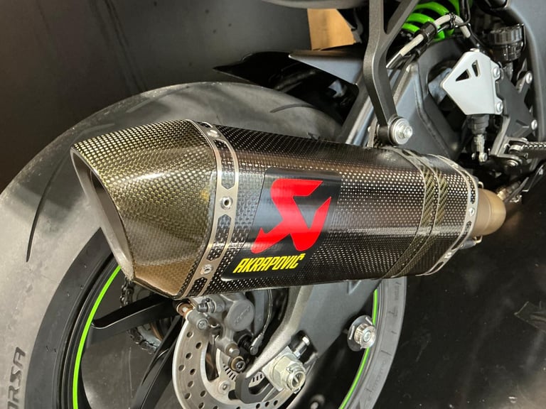 Kawasaki ZX10RR Performance WINTER EDITION 2018 Genuine 202bhp at the Wheel!