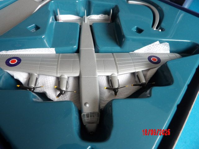 Corgi 1:144 Scale 47205 Military Avro York  RAF  